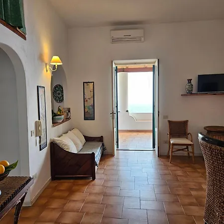 Eolie Apartment *